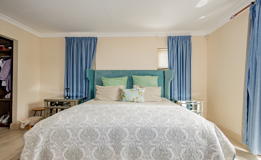 4 Bedroom Property for Sale in Zevenwacht Country Estate Western Cape